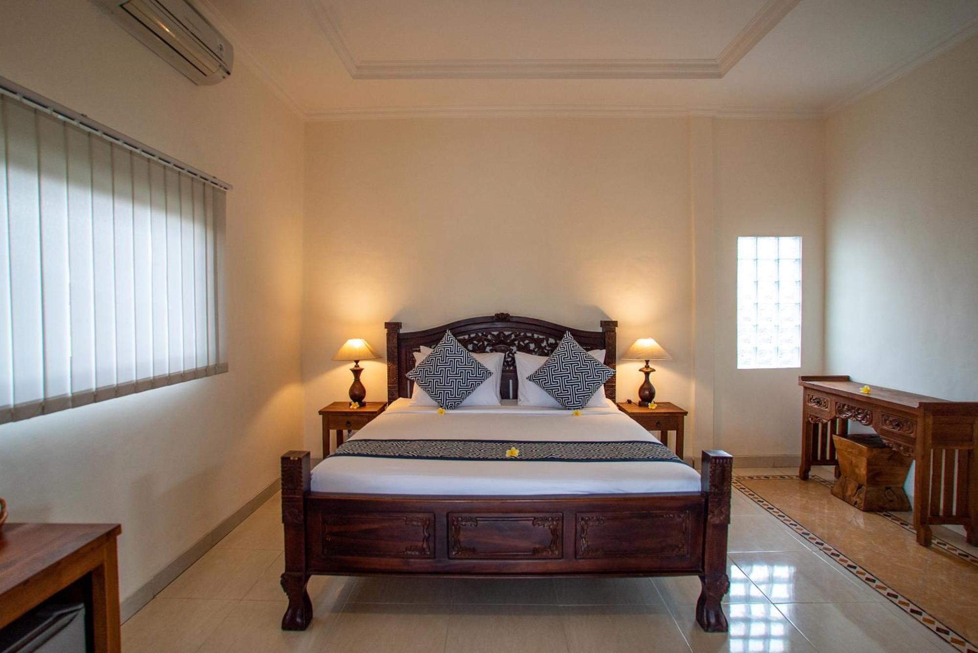 Capung Villa *